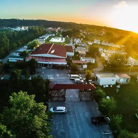 Natur Camping Bungalow T2 - 16 *